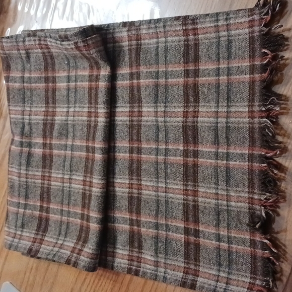 Brown checkered scarf Fringe colors Brown,Orange Black Beige light Blue. Acrylic - Picture 2 of 2